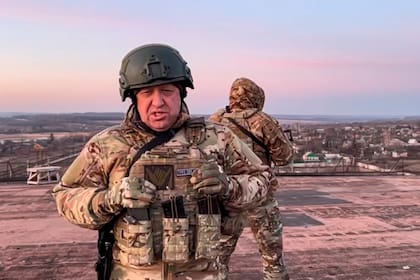  En esta imagen tomada de un video publicado por el Servicio de Prensa Prigozhin el viernes 3 de marzo de 2023, Yevgeny Prigozhin, el propietario del contratista militar Grupo Wagner