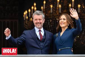 En esta ocasión, el soberano fue homenajeado con una marcha real con su nombre que contiene referencias musicales importantes para él.