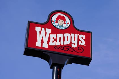 En Estados Unidos la cadena de comida rápida Wendy's utiliza la inteligencia artificial para ajustar los precios de sus menús a la demanda, en forma similar a la que trabaja Uber