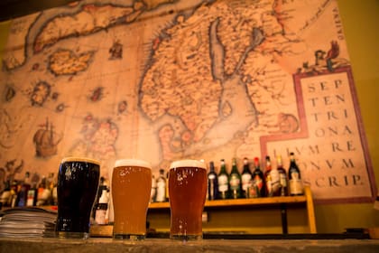 En este bar temático de vikingos, las mejores cervezas se pueden acompañar con finger food, sándwiches y hasta ribs