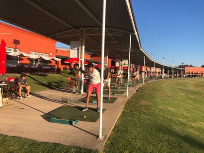 En este driving los chicos pueden comenzar a acercarse al mundo del golf