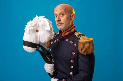 "En este show diálogo con la generación de mi hija Juana (adolescente) y entiendo que mientras ellos empujan para salir, nosotros tratamos de afirmarnos para no caer”, cuenta Pugliese