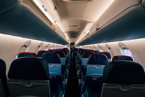 Qué son los “vuelos fantasma” y por qué las aerolíneas no los cancelan