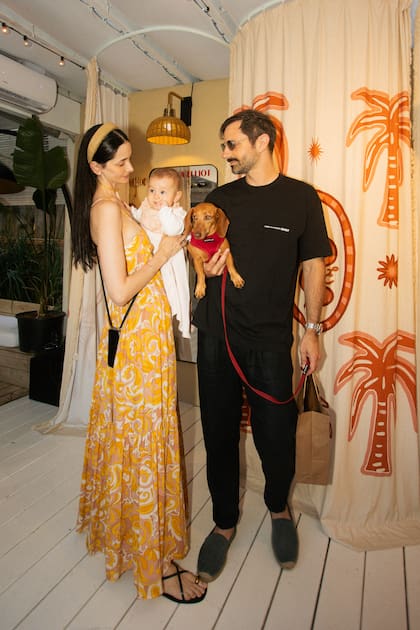 En familia, la modelo Ceci Mendez y Diego Zuco