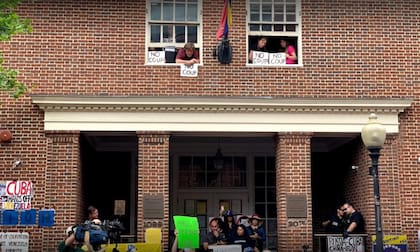 En febrero del 2019, Nicolás Maduro ordenó el cierre tanto de la embajada como de todos los consulados de Venezuela en Estados Unidos