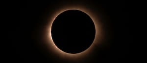 Cómo es el eclipse solar que se podrá ver este martes 17 de febrero en la Argentina