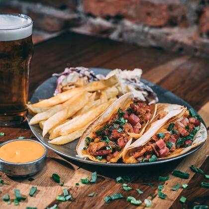 En Forest Dan se toman muy en serio lo de no tomar con el estómago vacío