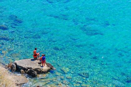 La isla tiene hermosas vistas sobre el Mar Egeo