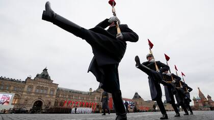 En fotos: así celebra Rusia el centenario de la Gran Revolución Socialista