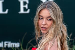 Ddel look al rojo vivo de Sydney Sweeney al fraternal abrazo entre Tom Hanks y Robert De Niro