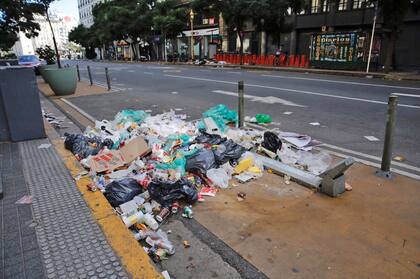 La acumulación de residuos, una postal de las últimas 48 horas