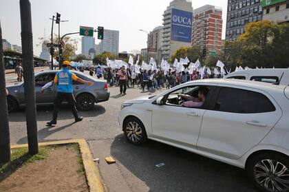 Caos de tránsito en el centro porteño