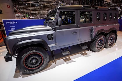 Aston Chelsea Truck Company Civilian 6x6