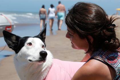 Se entienden con solo mirarse en el Parador Casino Yes, Mar del Plata
