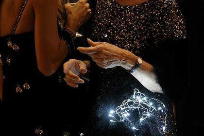 Los invitados llevaron un accesorio de luz