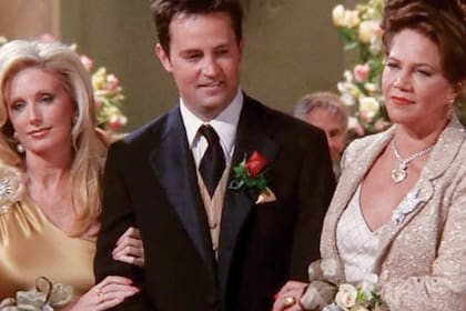 En "Friends", en 2001, como Helena (el padre transformista de Chandler), junto a Matthew Perry y Morgan
Fairchild