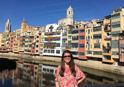 En Girona, España. Desde su cuenta @miconsultorioviajero, Carolina relata su experiencia, miedos, desafíos y logros de su paso por Europa.