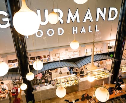 En Gourmand Food Hall la sed de sacia con fresquísimos jugos naturales y licuados