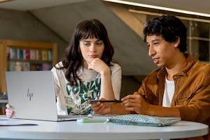 HP apuesta por la IA para mejorar la tecnología de la oficina y los juegos