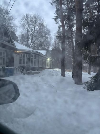 En invierno, la nieve imposibilita el ingreso y uso de los espacios verdes de la Dacha, por lo que la mayoría de los eventos se hacen en primavera o verano