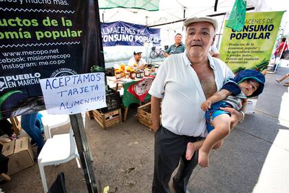 En José León Suárez algunos puestos aceptan la tarjeta