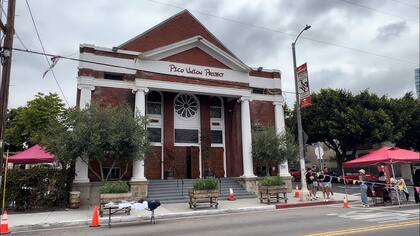 En junio, cuando el ICE intensificó sus operativos en el condado de Los Ángeles, se registraron 471 intervenciones confirmadas, mientras que en Pico‑Union y el centro de la ciudad se reportó siete operativos