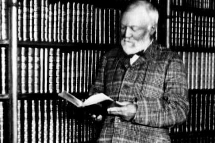 En junio de 1889 publicó en la revista North American Review un ensayo titulado “Wealth”, conocido luego como “The Gospel of Wealth”