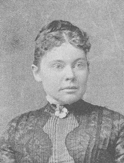 En junio de 1893, Lizzie Borden, prima de Fallon, fue a juicio acusada de matar a su padre y a su madrastra con un hacha, pero la absolvieron