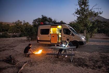 En junio de 2017 embarcaron en Zárate rumbo a Seattle. Dos meses después, arrancaron a Alaska.