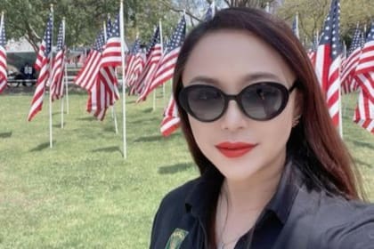 En junio de 2021, Wang publicó artículos enviados por funcionarios chinos que afirmaban que no existía el genocidio ni el trabajo forzado en la región de Xinjiang