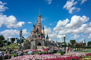 Disneyland California modifica una regla histórica sobre el cambio de parque