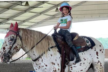 En junio sca recibió un caballo a modo de regalo de parte de su mamá