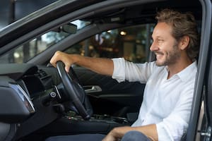 El día que Benjamín Vicuña compró un auto y lo vendió un mes después por una insólita razón