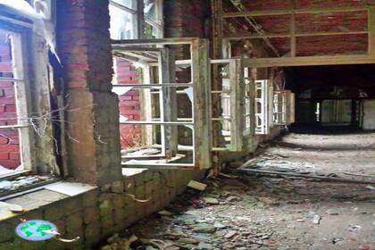 En la actualidad el hospital está en un avanzado estado de abandono y sufrió repetidos actos de vandalismo,