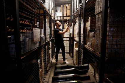 En la actualidad, la cava también cuenta con un sector en el que se guardan grandes vinos de Francia, Italia y España