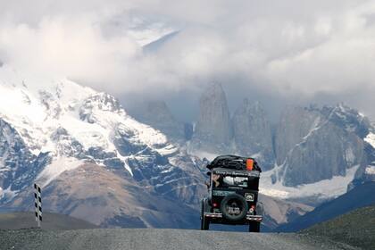 En la altura, entre montañas heladas, el casi centenario Graham-Paige demostró una buena performance. Su cuenta kilómetros está trabado en el número 99.999. Durante los 22 años que duró la travesía, dos veces tuvieron que rectificarle el motor