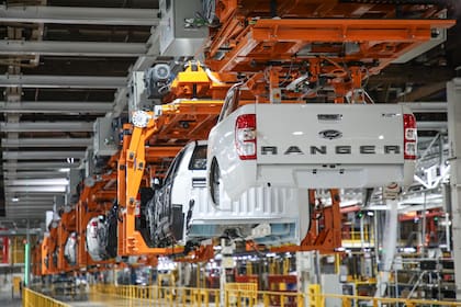 En la Argentina, Ford produce su pickup Ranger y se prepara para producir más versiones a partir de 2027