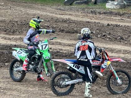 En la Argentina, la mayoría de los chicos que hacen motociclismo se inclinan por el motocross