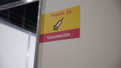 En la Argentina la vacunación avanza a paso lento. Por el momento, los vacunados deberán mantener el mismo nivel de cuidados que antes