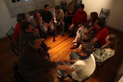 En la Argentina, se calcula que más de 500 personas piden cada día ayuda en centros de tratamiento de adicciones.