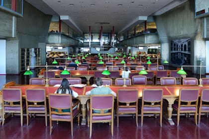 En la Biblioteca Nacional (contando la sede cordobesa y la marplatense) trabajan actualmente 915 personas