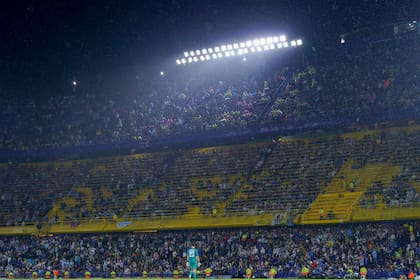 En la Bombonera hubo huecos en varios sectores: una imagen poco habitual para una de las últimas presentaciones de Lionel Messi en el país.