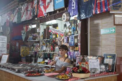 En la cantina Chichilo, en La Paternal, empieza el tour sobre Maradona.