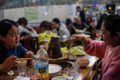 En la capital china las mascarillas ya no son obligatorias.