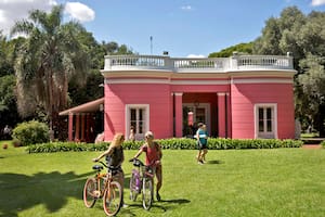 En la casona de Florida hay recitales, cine al aire libre y muestras de arte, entre otras actividades