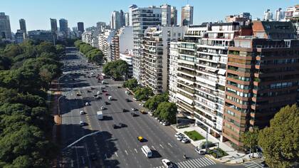 En la ciudad de Buenos Aires hay más de 163.000 propiedades en venta y el stock se acumula en algunas zonas. 