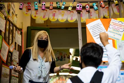 En la ciudad de Buenos Aires volverán al aula los chicos de jardín y primaria, y algunos de secundaria