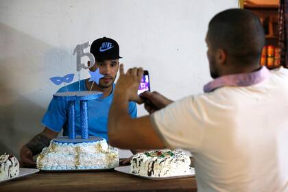 En la confitería de la cárcel pueblo se hacen servicios de comida para fiestas fuera del penal