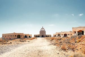 En la costa sureste de la isla de Tenerife, en Canarias, se encuentra un colonia fantasma construida para los enfermos de lepra que dejó la guerra civil española