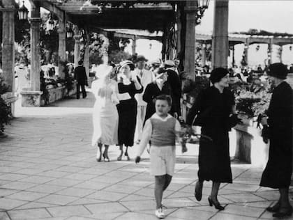 En la década del 30, los paseos por la pérgola de la costanera, que sigue estando en Villaflor y la avenida Tristán Achával Rodríguez, eran un clásico
